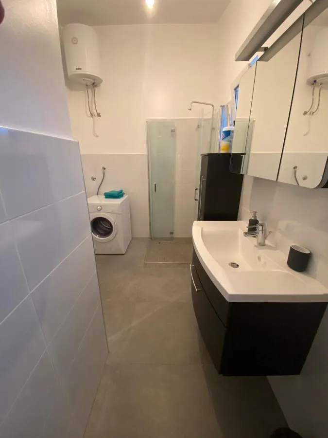 Vila Haus Elica Vir